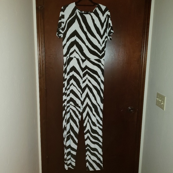 Zebra jumpsuit - Picture 1 of 1
